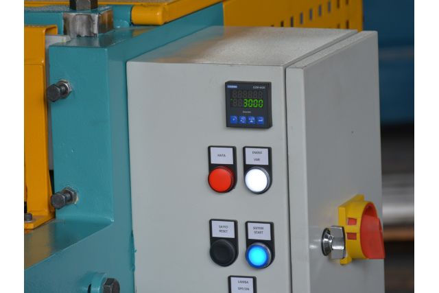 Гильотинные ножницы Ckemsa ERGM 1520 × 2,0 мм