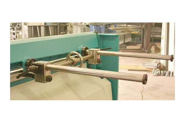 Гильотинные ножницы Ckemsa ERGM 1320 × 2,5 мм