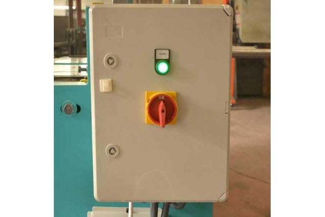 Гильотинные ножницы Ckemsa ERGM 1320 × 2,5 мм