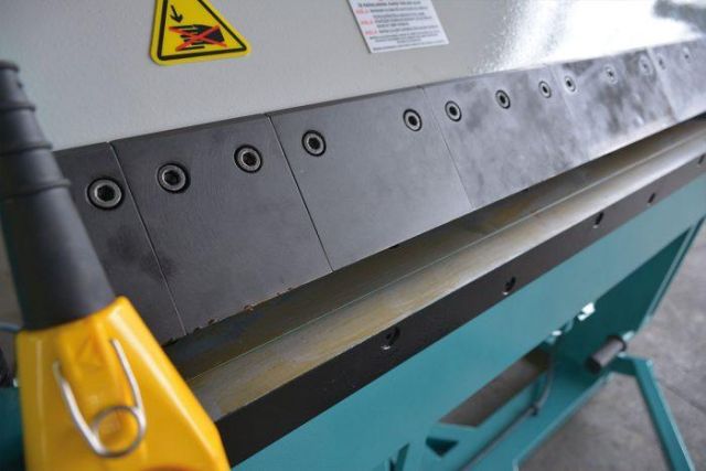 Гідравлічний згинальний верстат CK EMSA CKL-H 1260 × 2,0 мм