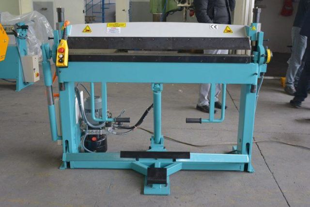 Гидравлический гибочный станок CK EMSA CKL-H 1260 × 2.0 мм