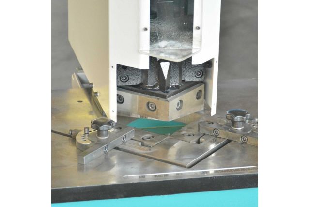 Кутовисічний верстат з фіксованим кутом CK EMSA PN-3