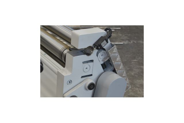 Роликовий листогиб Isitan RM 2050 x 95