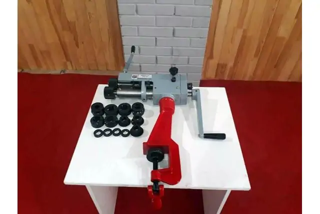 Ручний відбортовочний верстат Holzmann SKM 200 3