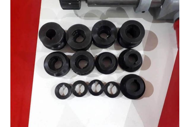 Ручний відбортовочний верстат Holzmann SKM 200