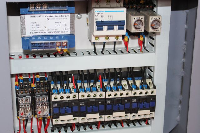 Станок для автоматической заточки плоских ножей Holzmann HMS 700