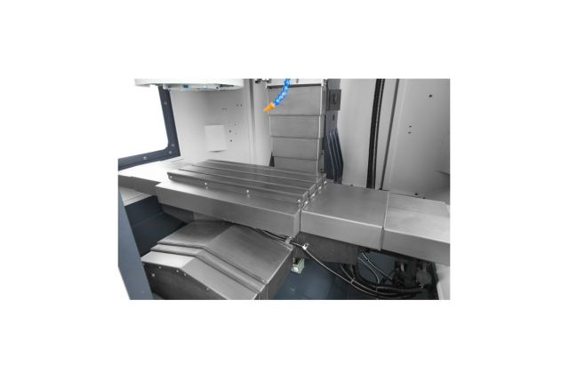 4-осевой обрабатывающий центр с ЧПУ Cormak MILL 600