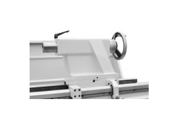 Токарно-гвинторізний верстат CORMAK 660x3000