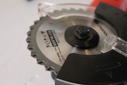 Ручна дискова пила Holzmann DBS 125 Ручна дискова пила Holzmann DBS 125