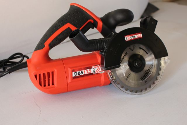 Ручная дисковая пила Holzmann DBS 125