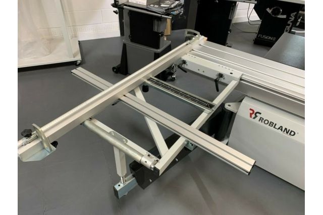 Форматно-раскройный станок Robland 14-Z300M