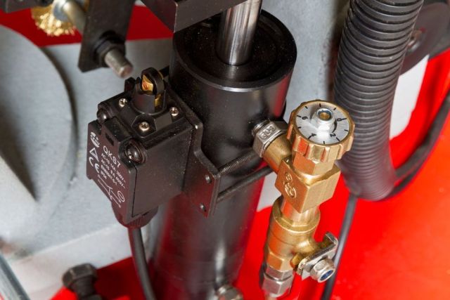 Стрічкова пила по металу Holzmann BS 275TOP 230 В