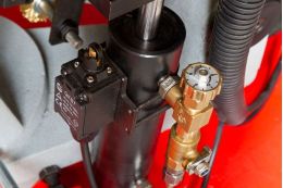 Ленточная пила по металлу Holzmann BS 275TOP