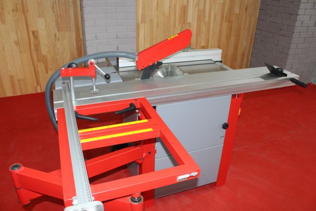 Циркулярная пила Holzmann TS 250F-1600