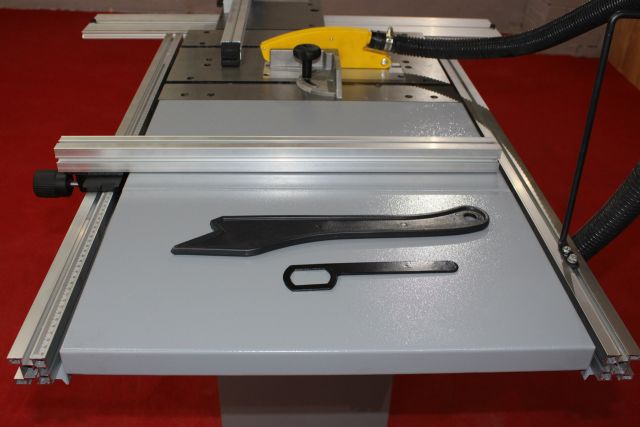 Циркулярна пила Holzmann TS 200