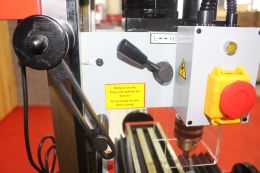 Фрезерный станок Holzmann BF 16V Фрезерный станок Holzmann BF 16V