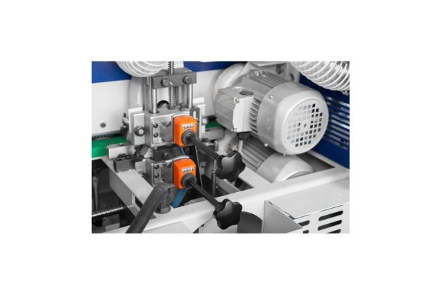 Кромкооблицовочный станок CORMAK EBM 300