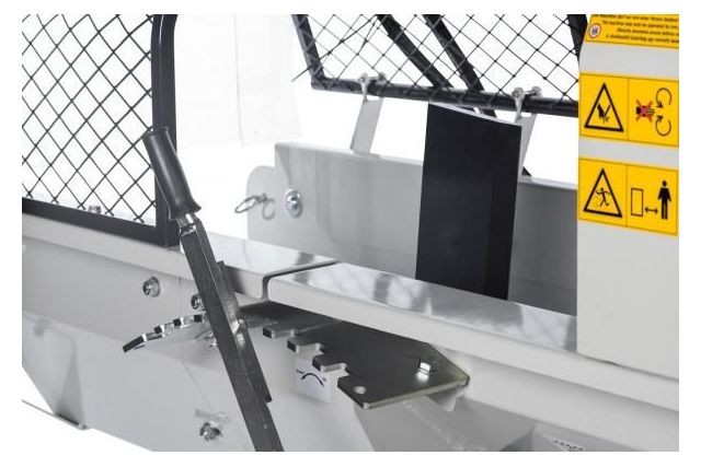 Полуавтоматическая машина для резки и раскола...