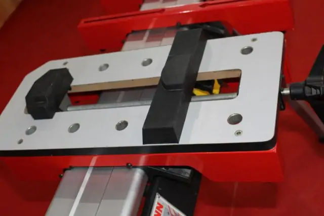 Універсальна підставка для пил Holzmann USK 2760 7