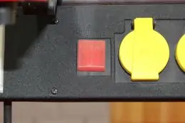 Універсальна підставка для пил Holzmann USK 2760 10