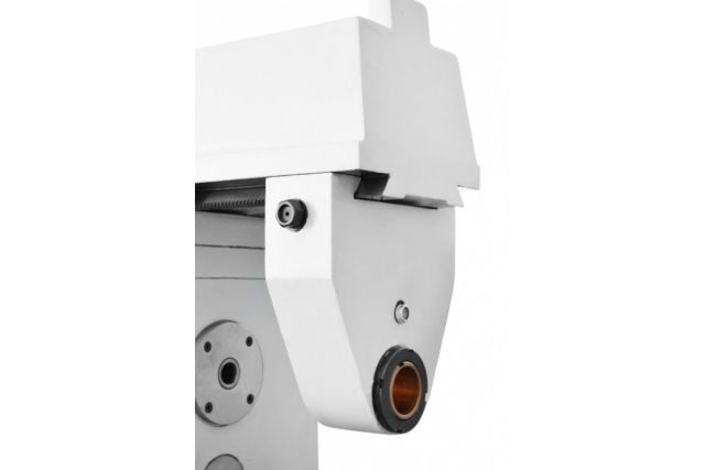 Универсальный фрезерный станок Cormak XL6336L...