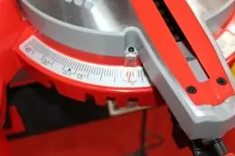 Пила торцуювально-циркулярна Holzmann TK 305 7