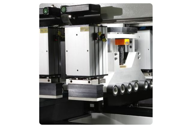 Сверлильно-присадочный станок с ЧПУ AES SIRIUS 950