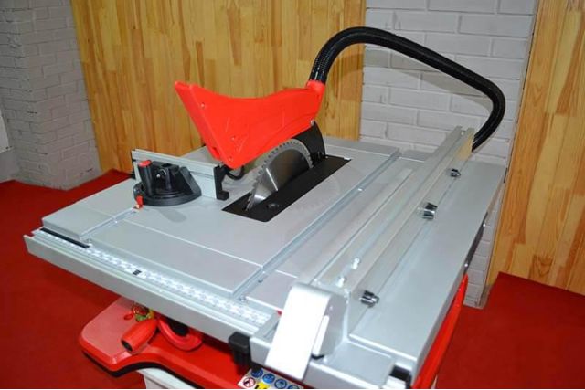 Циркулярная пила Holzmann TK 255