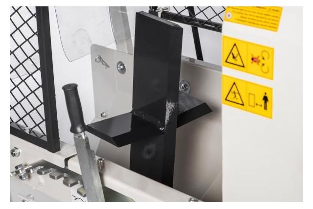 Полуавтоматическая машина для резки и раскола...