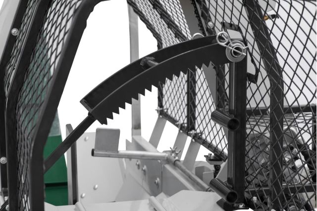 Напівавтоматична машина для різу та розколу...