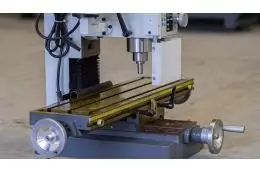 Фрезерний верстат CORMAK HK-25L Vario 7