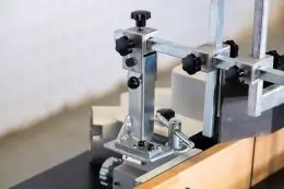 Фрезерный станок с кареткой NETMAK FR 2000 S 12