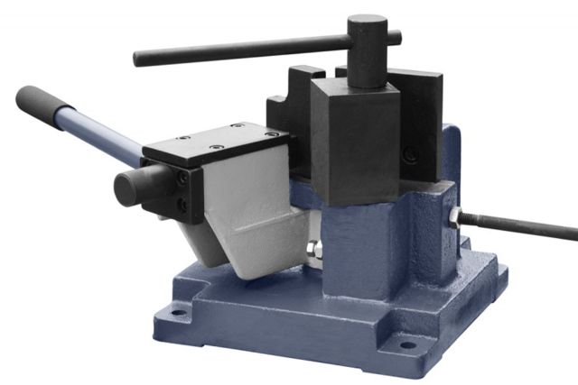 Універсальний загинаючий верстат CORMAK UB 100A