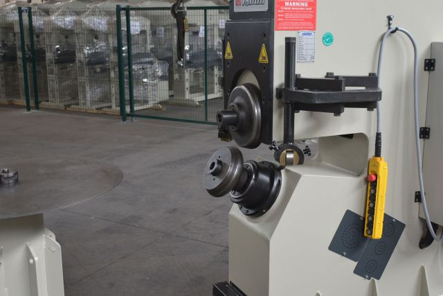 Отборочно-отрезной станок Isitan SDK 6