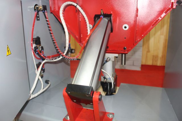 Свердлильно-присадний верстат Holzmann DBM 21N