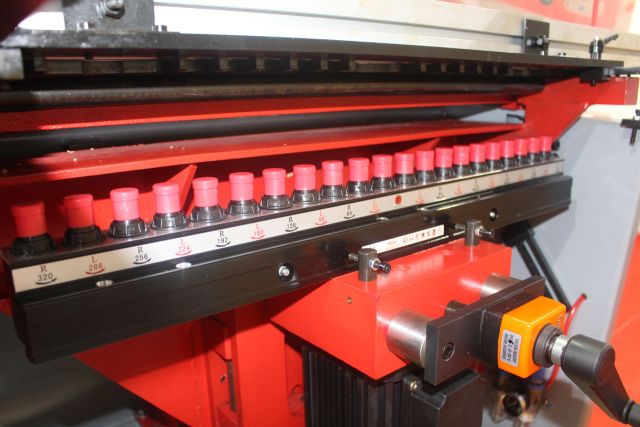 Свердлильно-присадний верстат Holzmann DBM 21N