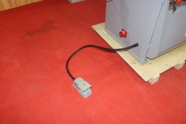 Сверлильно-присадочный станок Holzmann DBM 21N