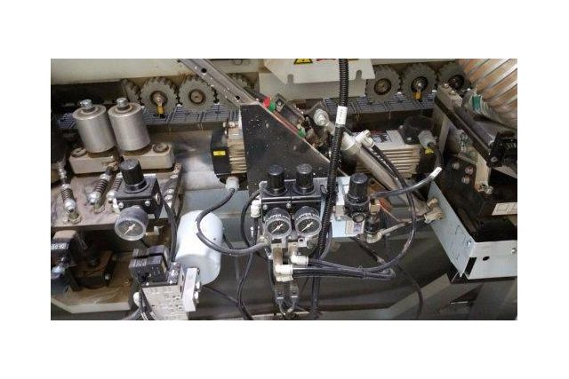 Кромкооблицювальний верстат Brandt AMBITION 1110 F