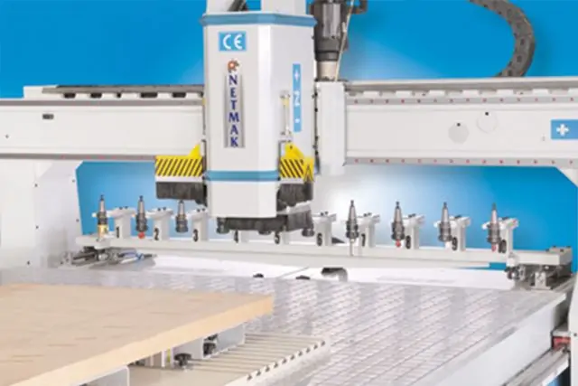 Фрезерний верстат з ЧПК NETMAK 3015 2