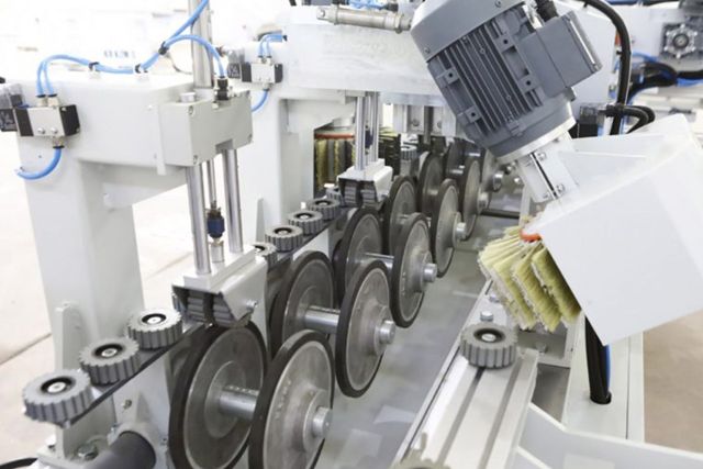 Автоматичний шліфувальний верстат для профілів...