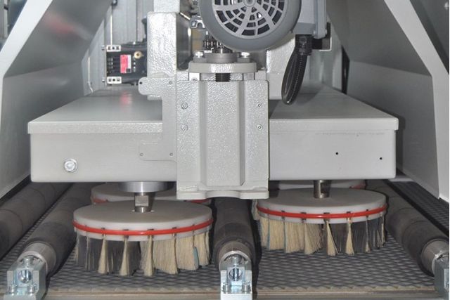 Автоматичний щітково-шліфувальний верстат KA-MA...