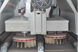 Автоматический щеточно-шлифовальный станок KA-MA KR FZM 1300-1