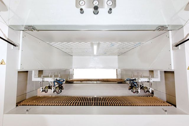 Автоматична фарбувальна камера KAMA KR BM 1700