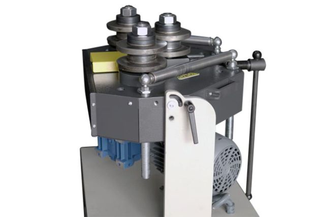 Ручной гибочный станок для труб и профилей...