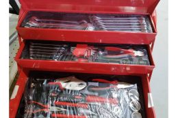 Набор инструмента (86 элементов) Holzmann WZK 86CRV