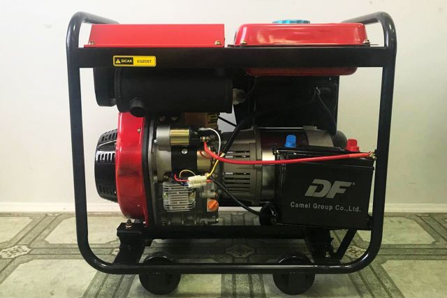 Дизельный генератор SOLAX SDJ7000ME