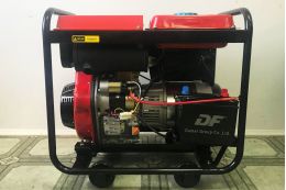 Дизельний генератор SOLAX SDJ7000ME