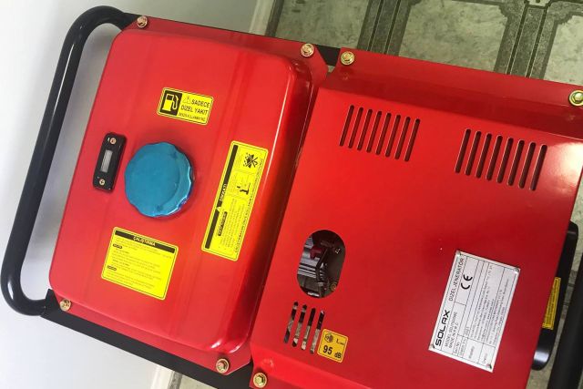 Дизельний генератор SOLAX SDJ7000ME