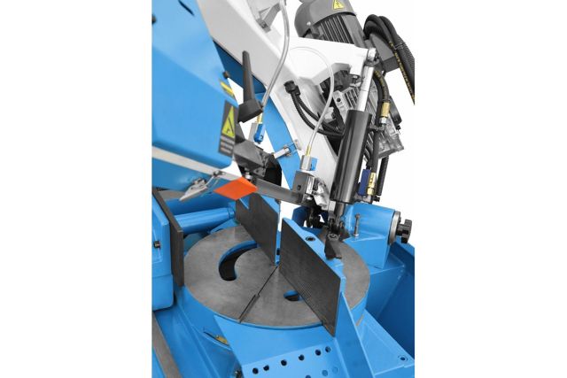 Автоматический ленточнопильный станок CORMAK...