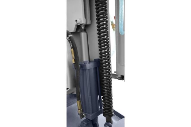 Ленточная пила по металлу CORMAK BS-440RH